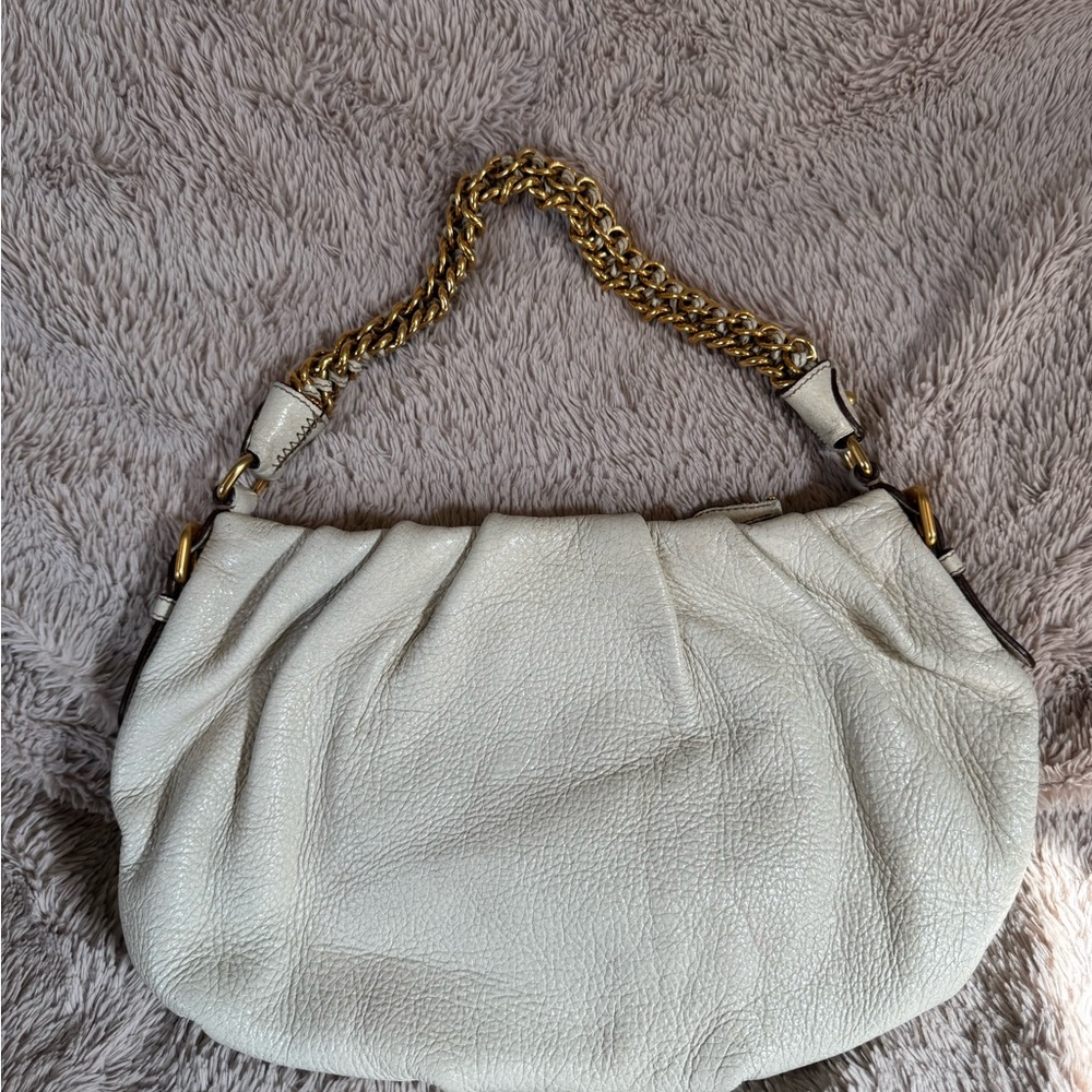 Prada White Leather Shoulder Bag with Gold Chain - Picture 2 of 11